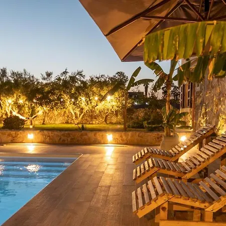 Βίλα I Mori 4, Emma *