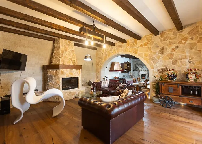 Villa I Mori 4, Emma